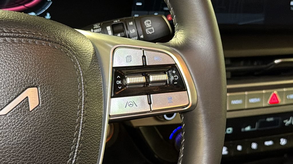 Used 2023 Kia Telluride S AWD/4WD image 22