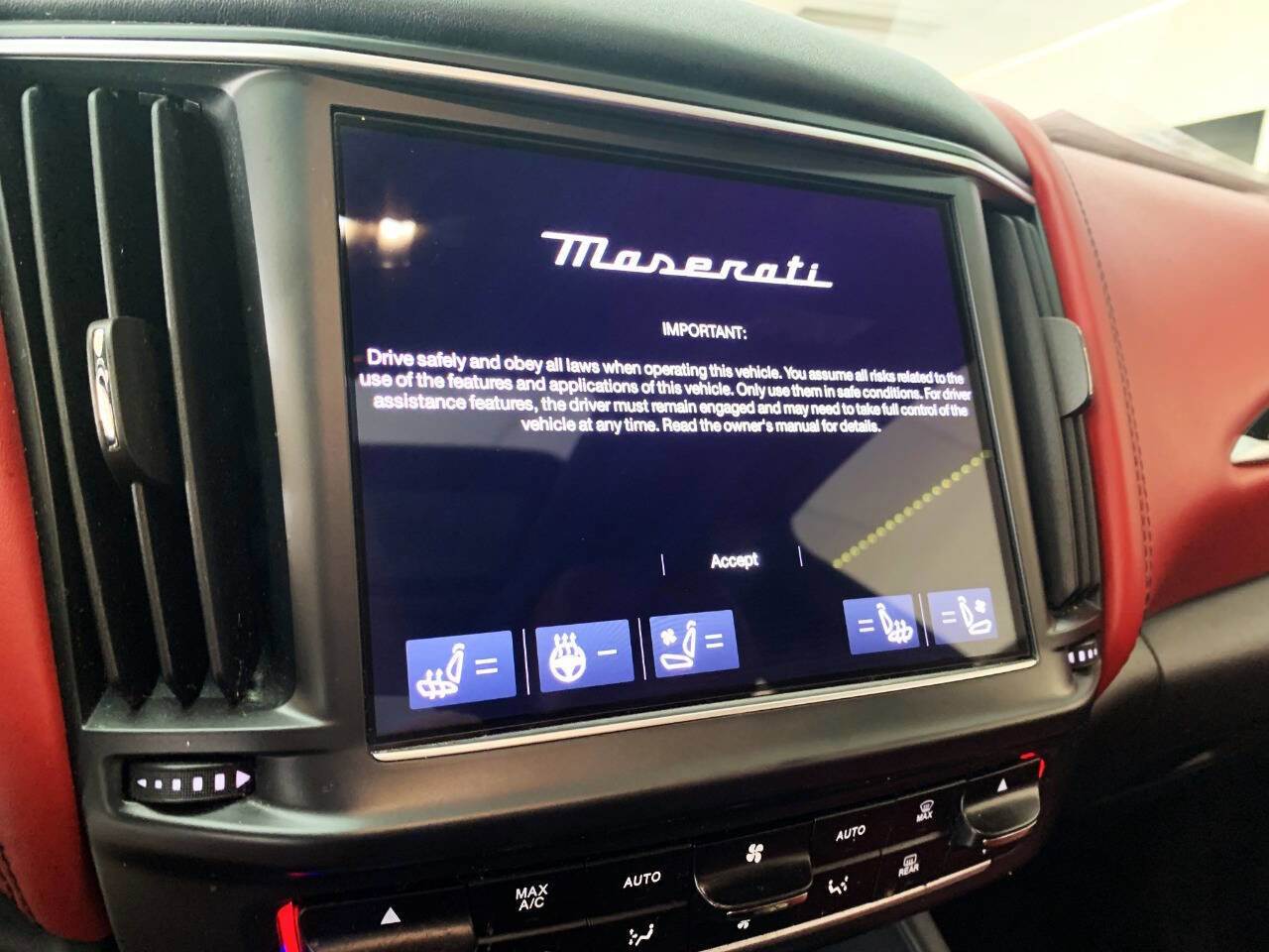 Used 2022 Maserati Levante GT image 19
