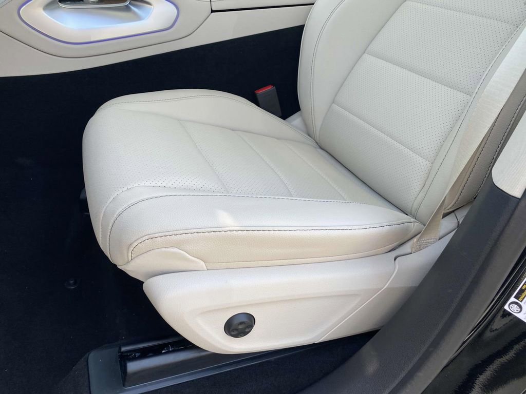 Certified 2025 Mercedes-Benz GLE 350 4MATIC image 20
