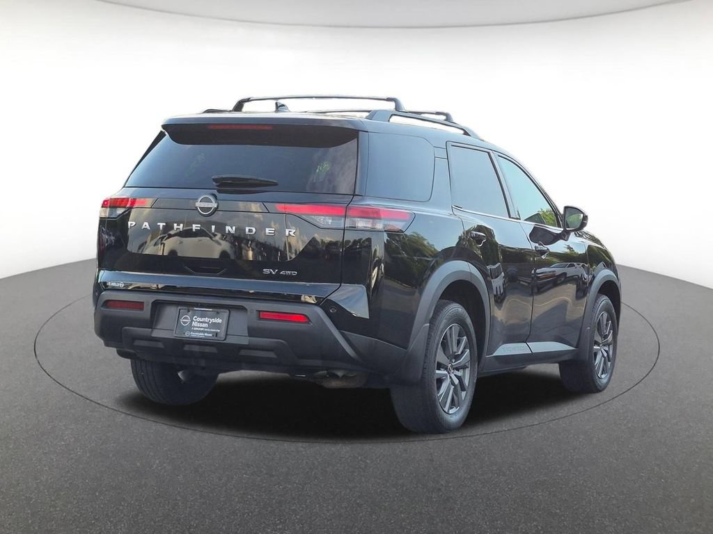 Used 2024 Nissan Pathfinder SV AWD/4WD image 5