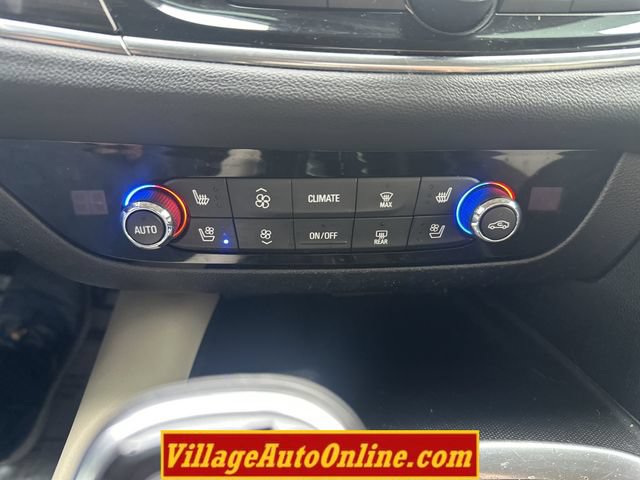 Used 2019 Buick Enclave Premium w/ Experience Buick Package AWD/4WD image 25