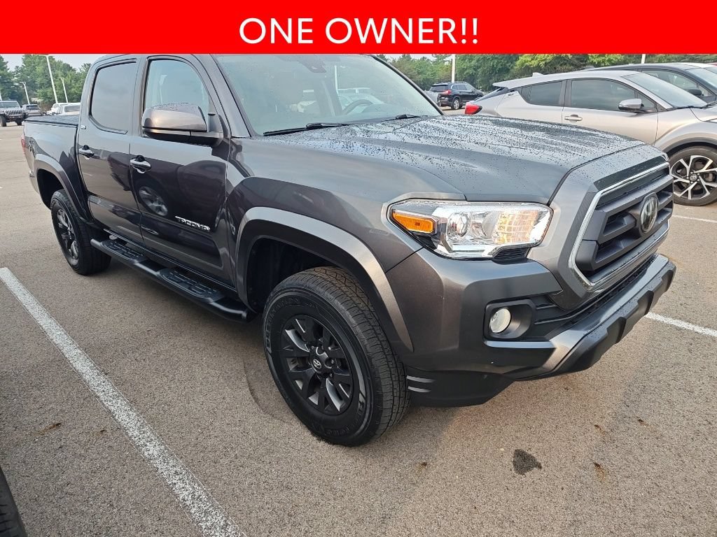 Used 2023 Toyota Tacoma SR5 AWD/4WD image 3