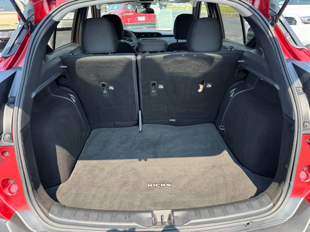 Used 2020 Nissan Kicks SR image 33