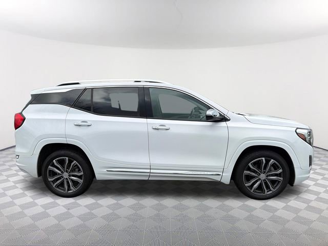Used 2018 GMC Terrain Denali w/ Comfort Package image 4