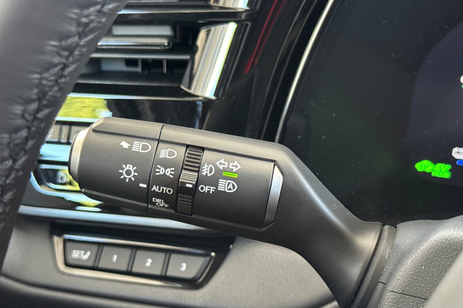 Certified 2026 Lexus TX 550h AWD Plug-In Hybrid w/ Technology Package image 33