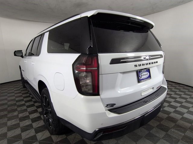 Certified 2022 Chevrolet Suburban RST w/ Luxury Package AWD/4WD image 8
