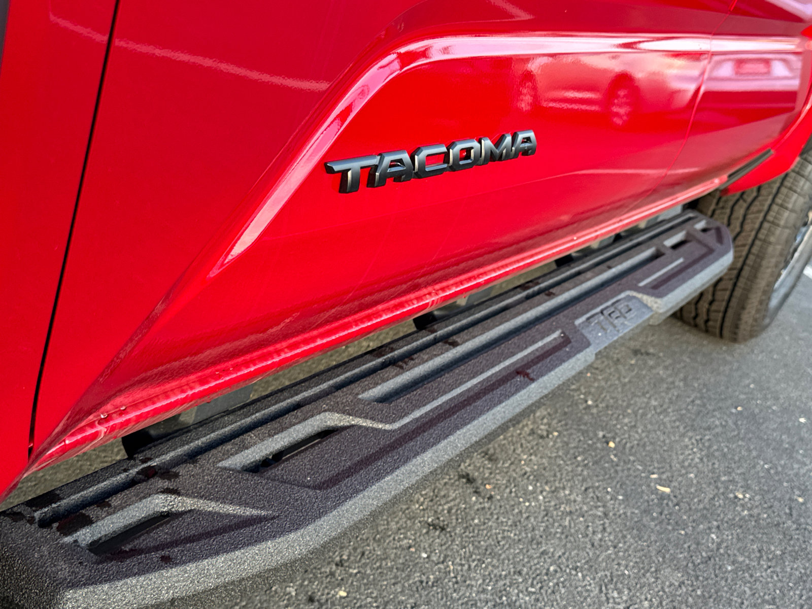 New 2025 Toyota Tacoma TRD Off-Road image 9