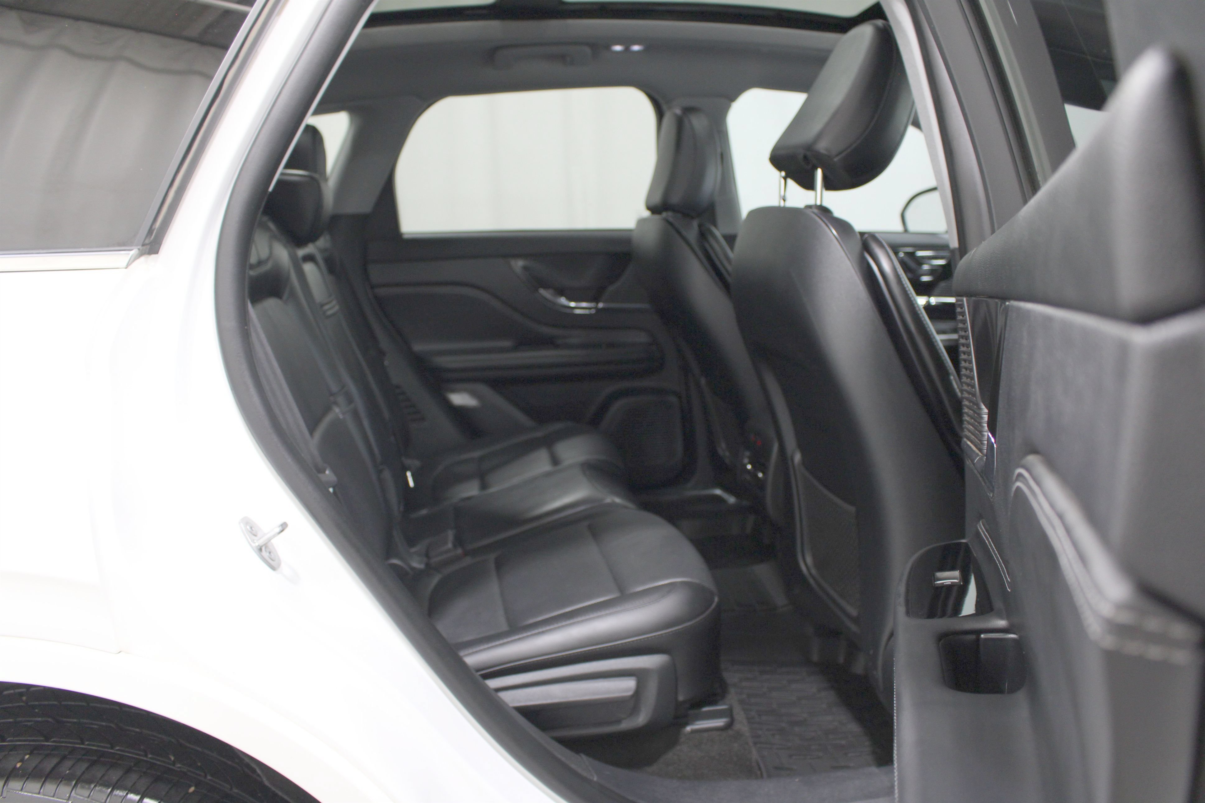 Certified 2022 Lincoln Corsair AWD w/ Premium Package image 25