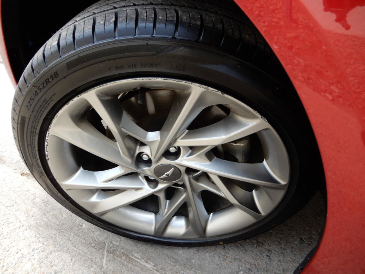 Used 2022 Genesis G70 2.0T image 25