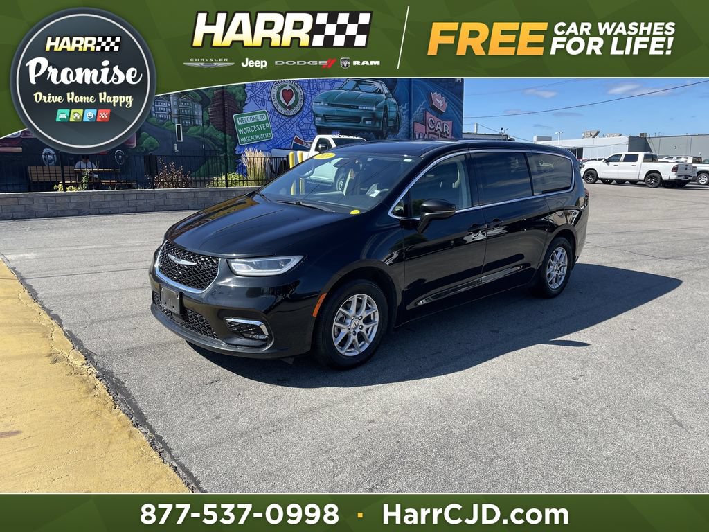 Used 2024 Chrysler Pacifica Touring-L