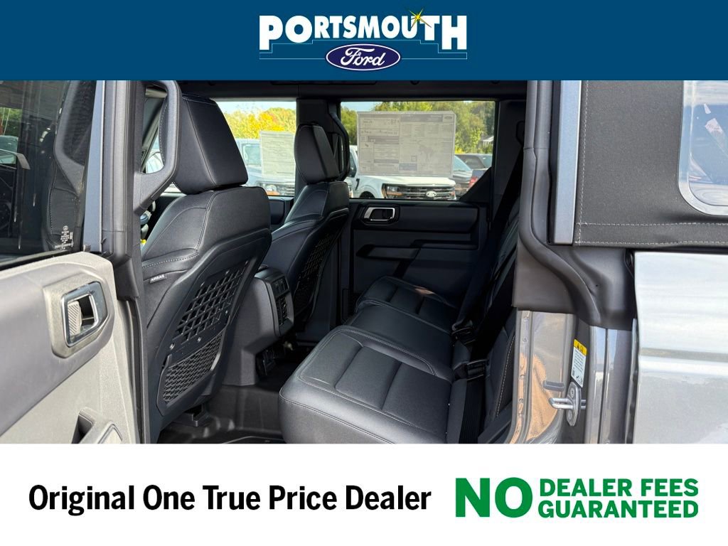 New 2025 Ford Bronco Badlands image 5