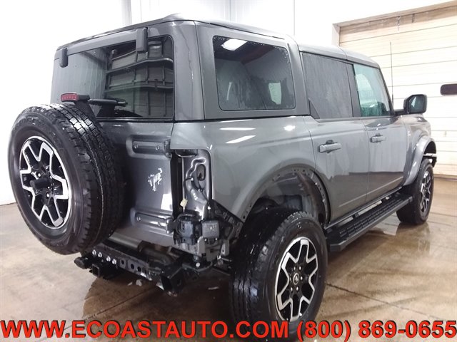 Used 2022 Ford Bronco Outer Banks image 3
