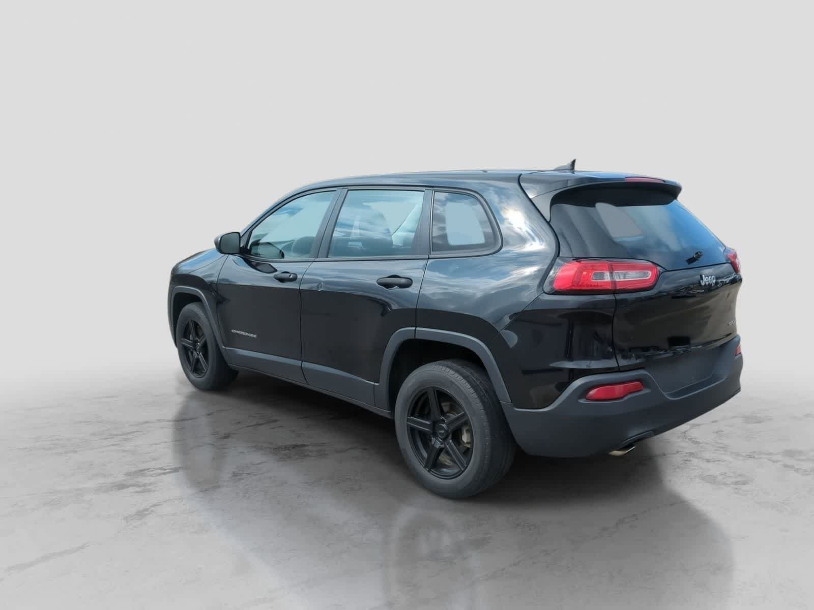 Used 2014 Jeep Cherokee Sport FWD image 6
