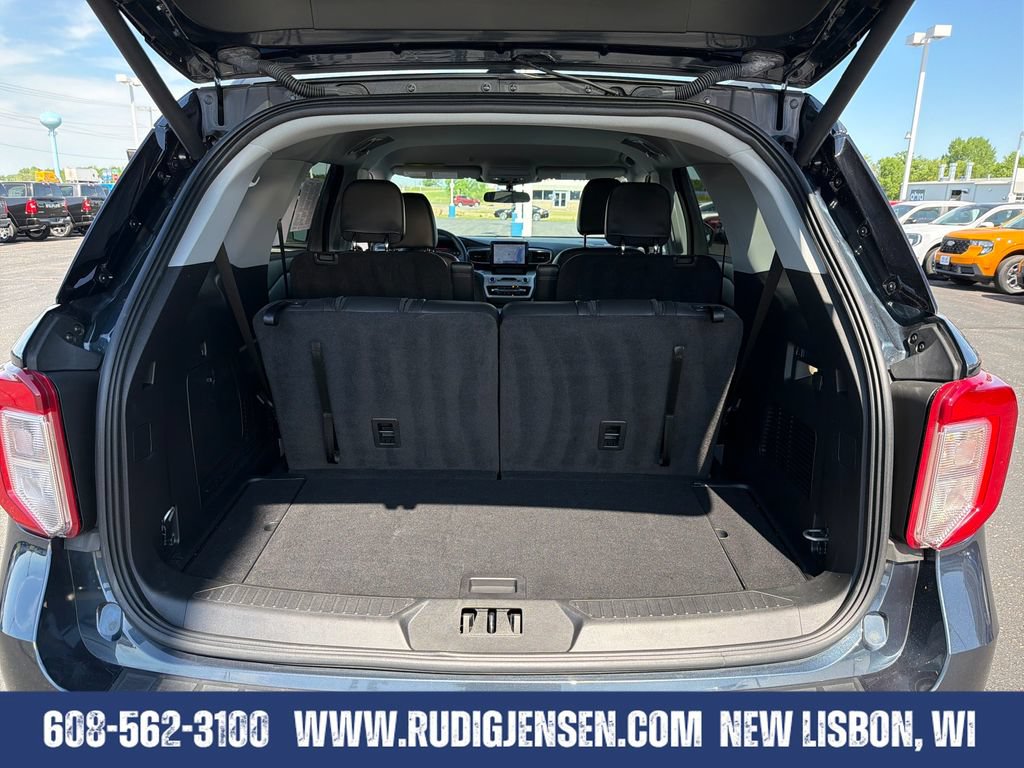 Used 2024 Ford Explorer XLT w/ Equipment Group 202A AWD/4WD image 22