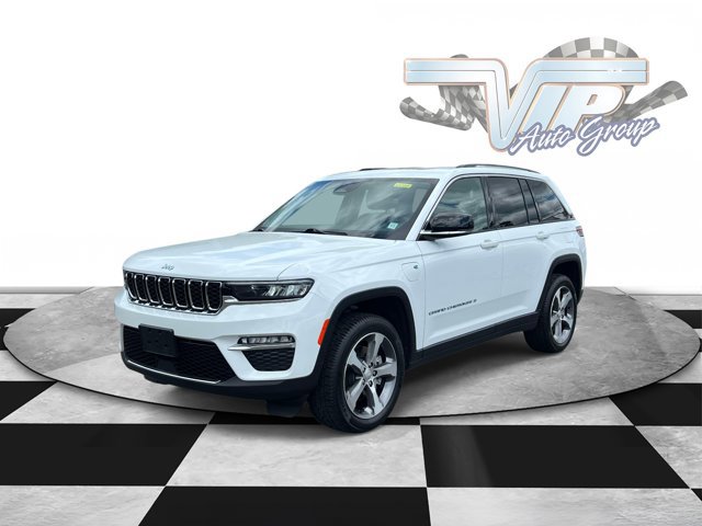 Used 2023 Jeep Grand Cherokee 4WD 4xe image 2