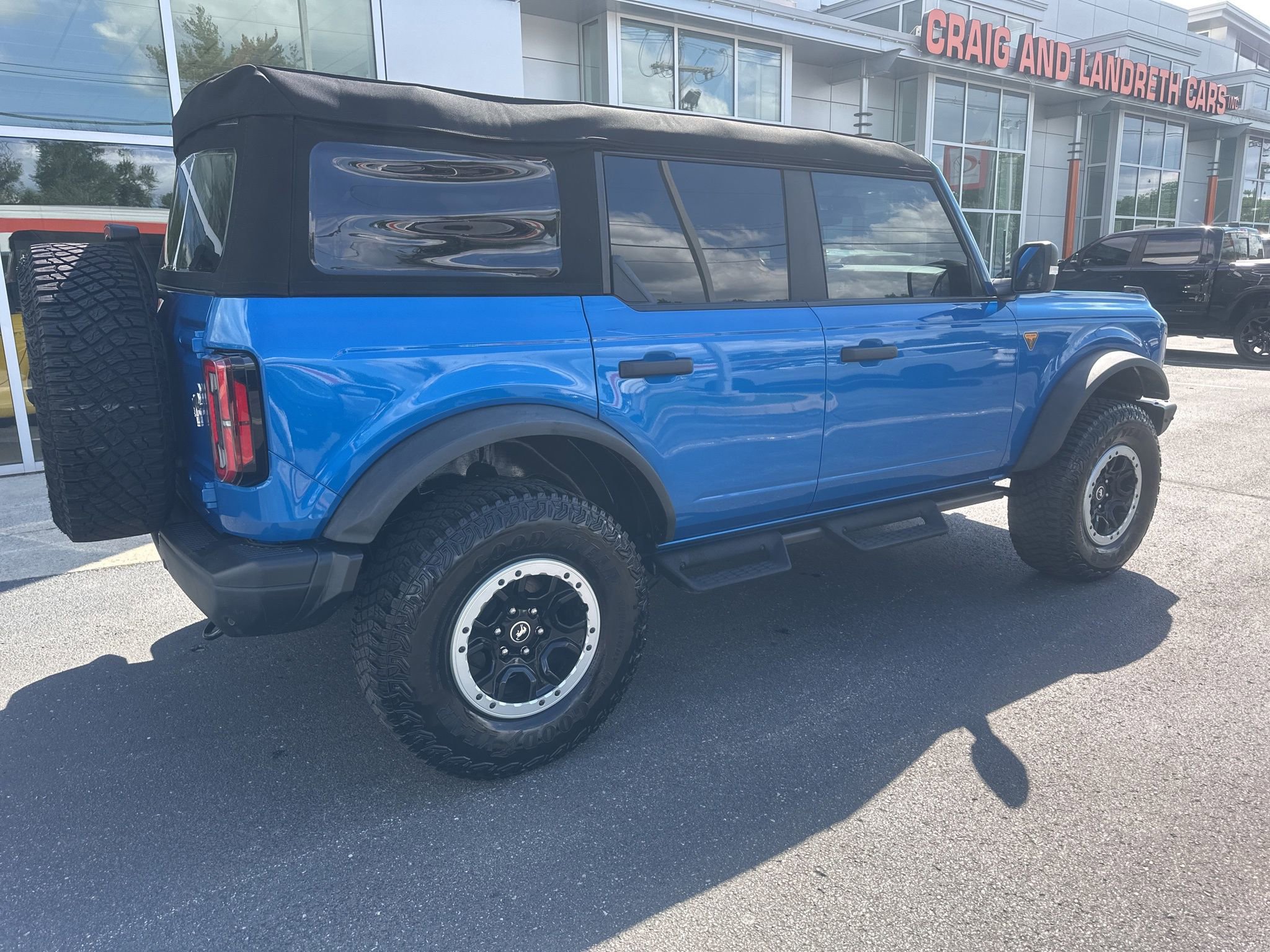 Used 2023 Ford Bronco Badlands AWD/4WD image 5