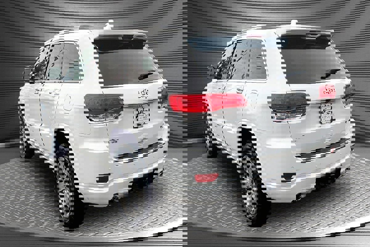 Used 2015 Jeep Grand Cherokee Overland image 4