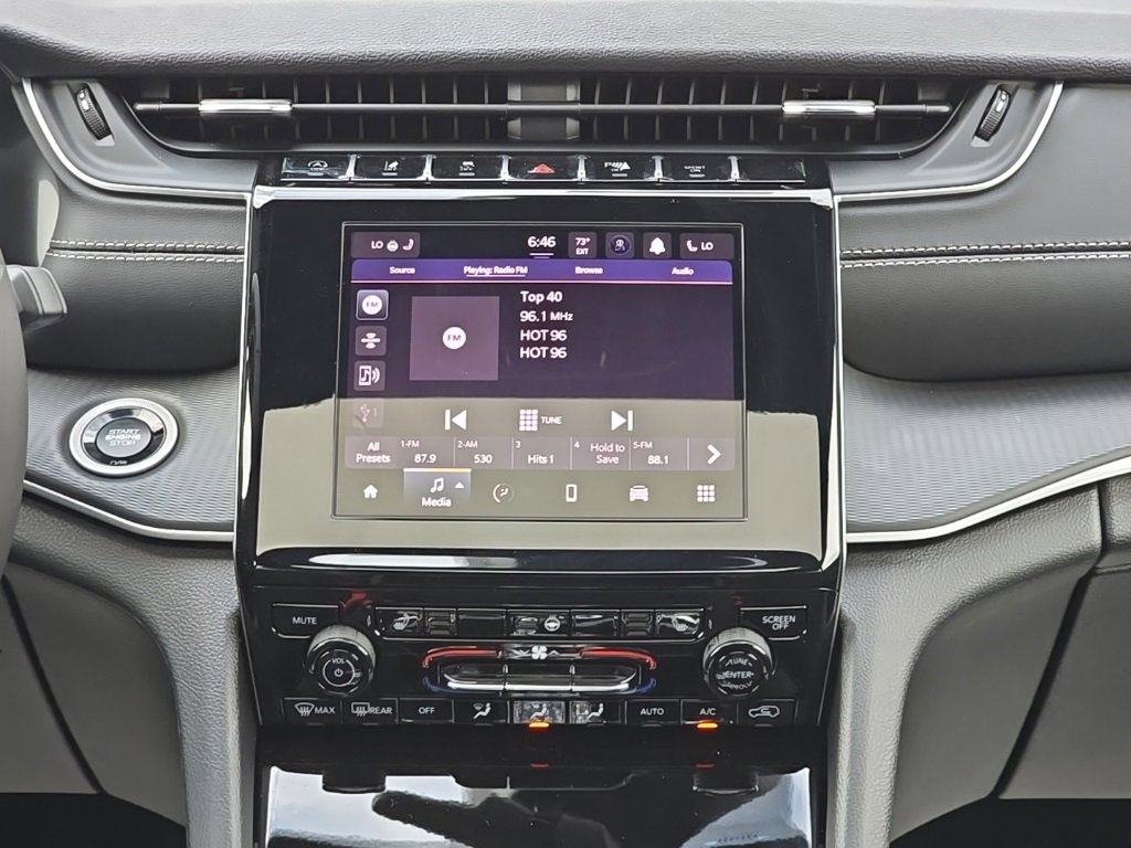 New 2025 Jeep Grand Cherokee L Altitude image 34