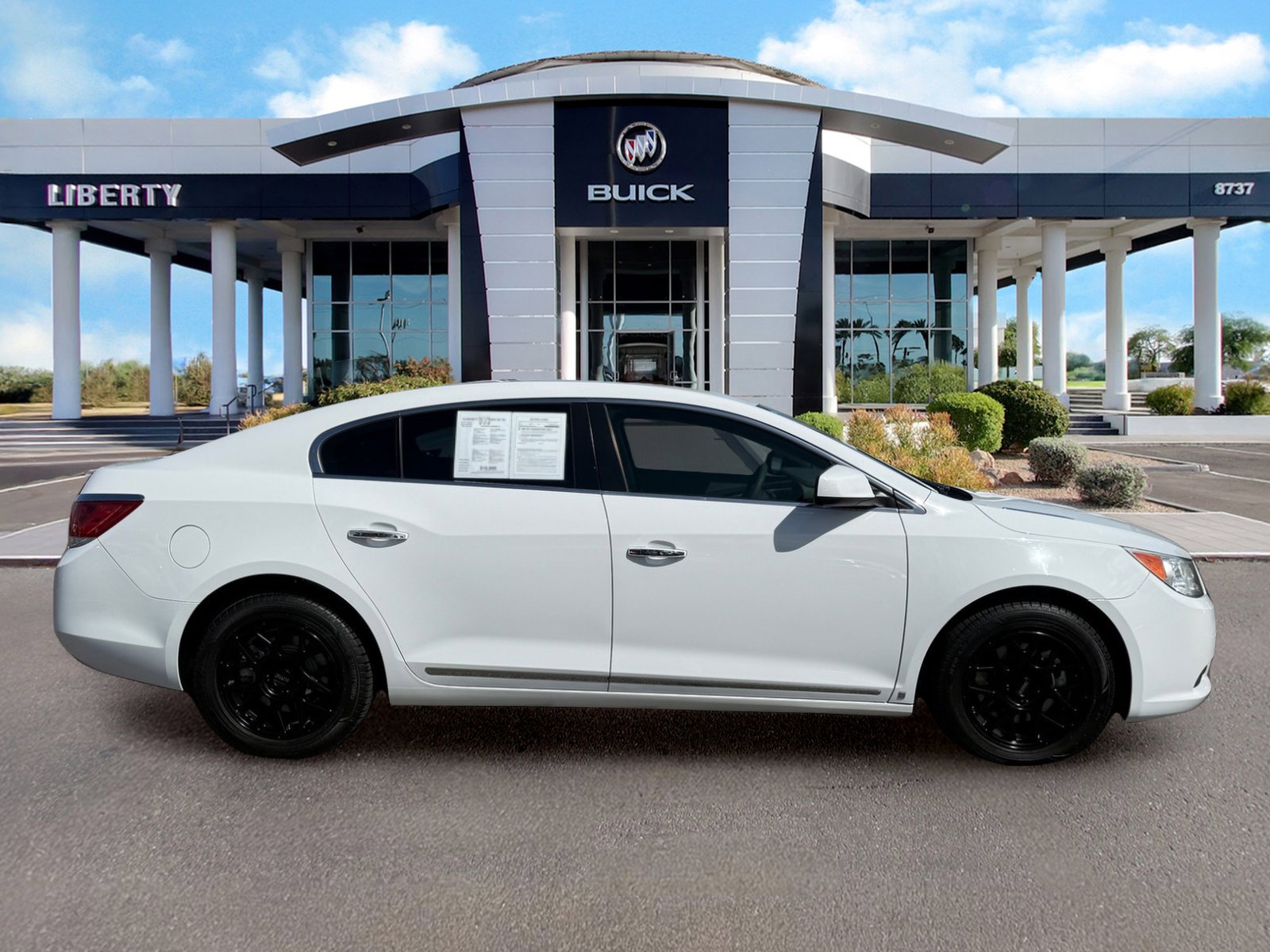 Used 2010 Buick LaCrosse CX FWD image 2