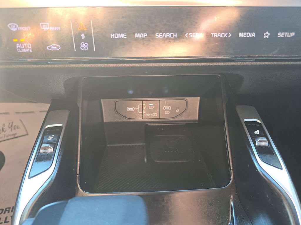 Used 2024 Kia Sorento S w/ Panoramic Sunroof Package AWD/4WD image 35