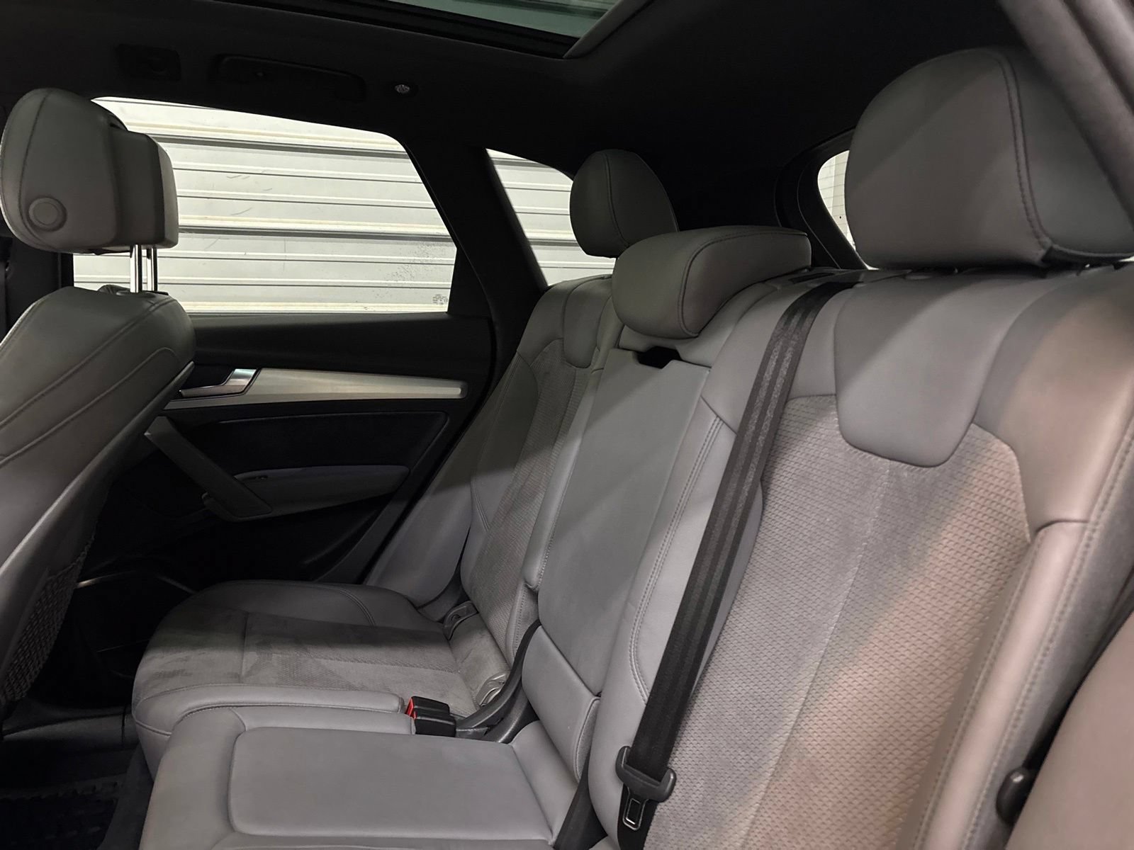 Used 2020 Audi SQ5 Premium w/ Convenience Package AWD/4WD image 25