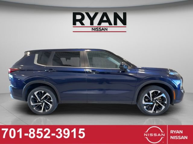 Used 2024 Mitsubishi Outlander SE image 6