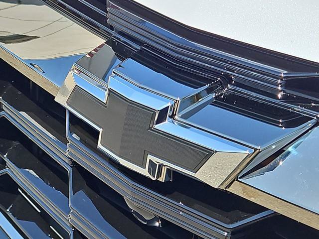 New 2027 Chevrolet Equinox ACTIV w/ Convenience Package III FWD image 31