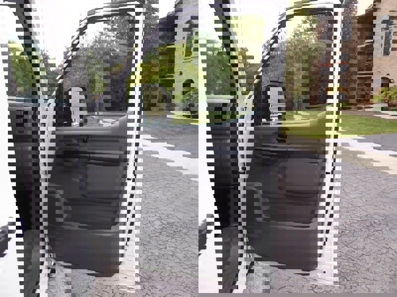 Used 2017 Nissan NV 3500 S w/ Power Package image 21