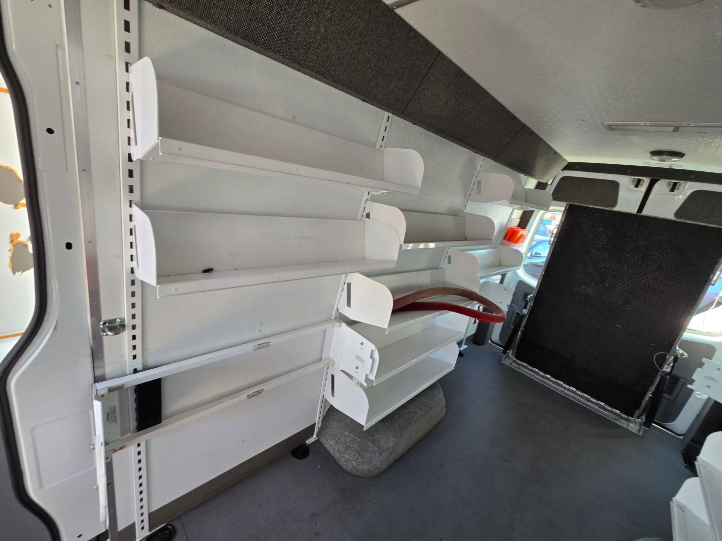 Used 2010 Mercedes-Benz Sprinter 3500 image 14