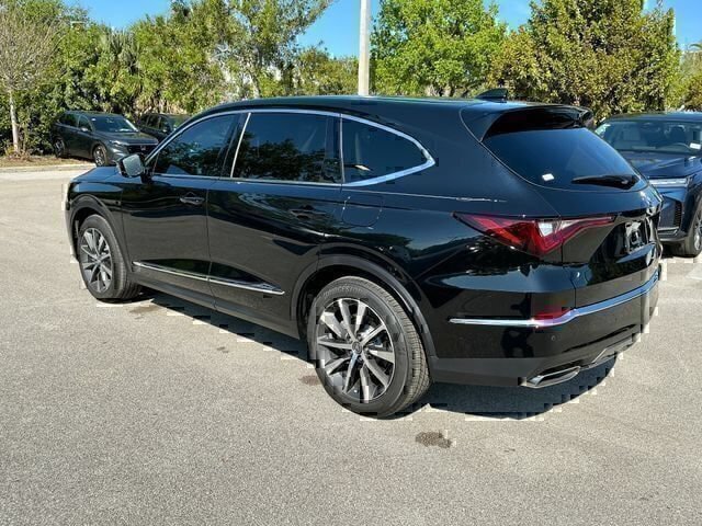 New 2026 Acura MDX w/ Technology Package FWD image 4