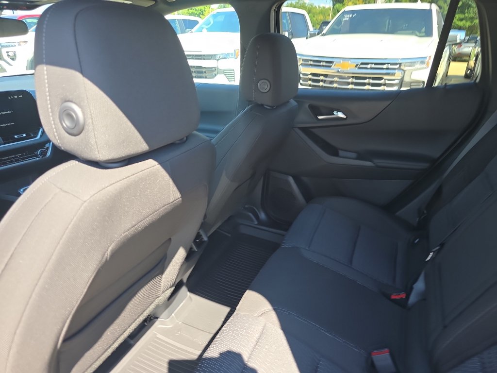 New 2027 Chevrolet Equinox LT FWD image 10