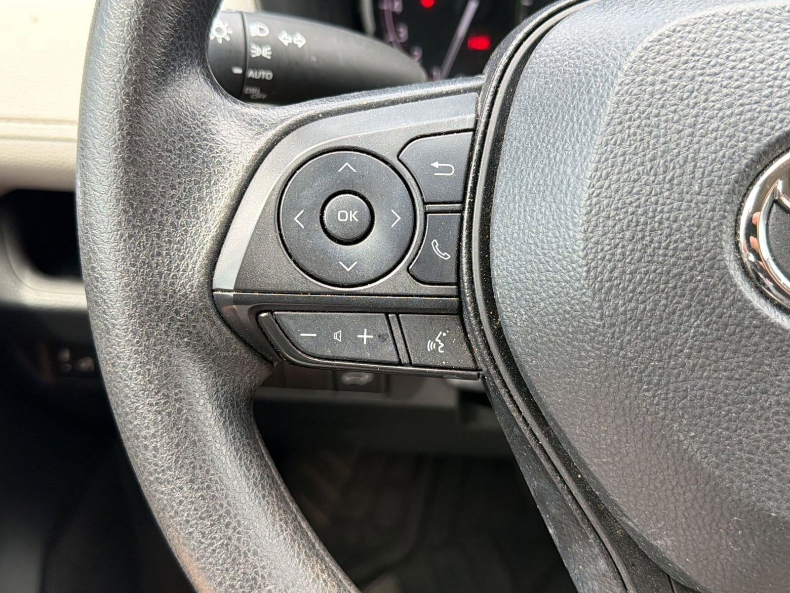 Used 2024 Toyota RAV4 XLE w/ Convenience Package image 15