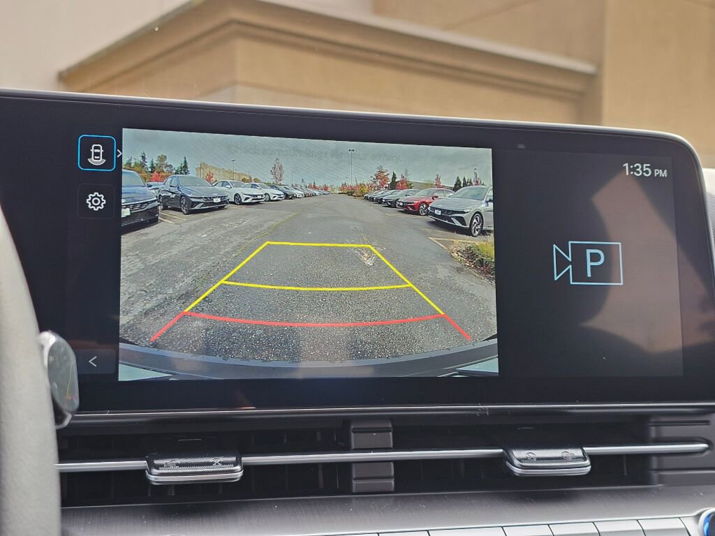 New 2026 Hyundai Kona SE image 18