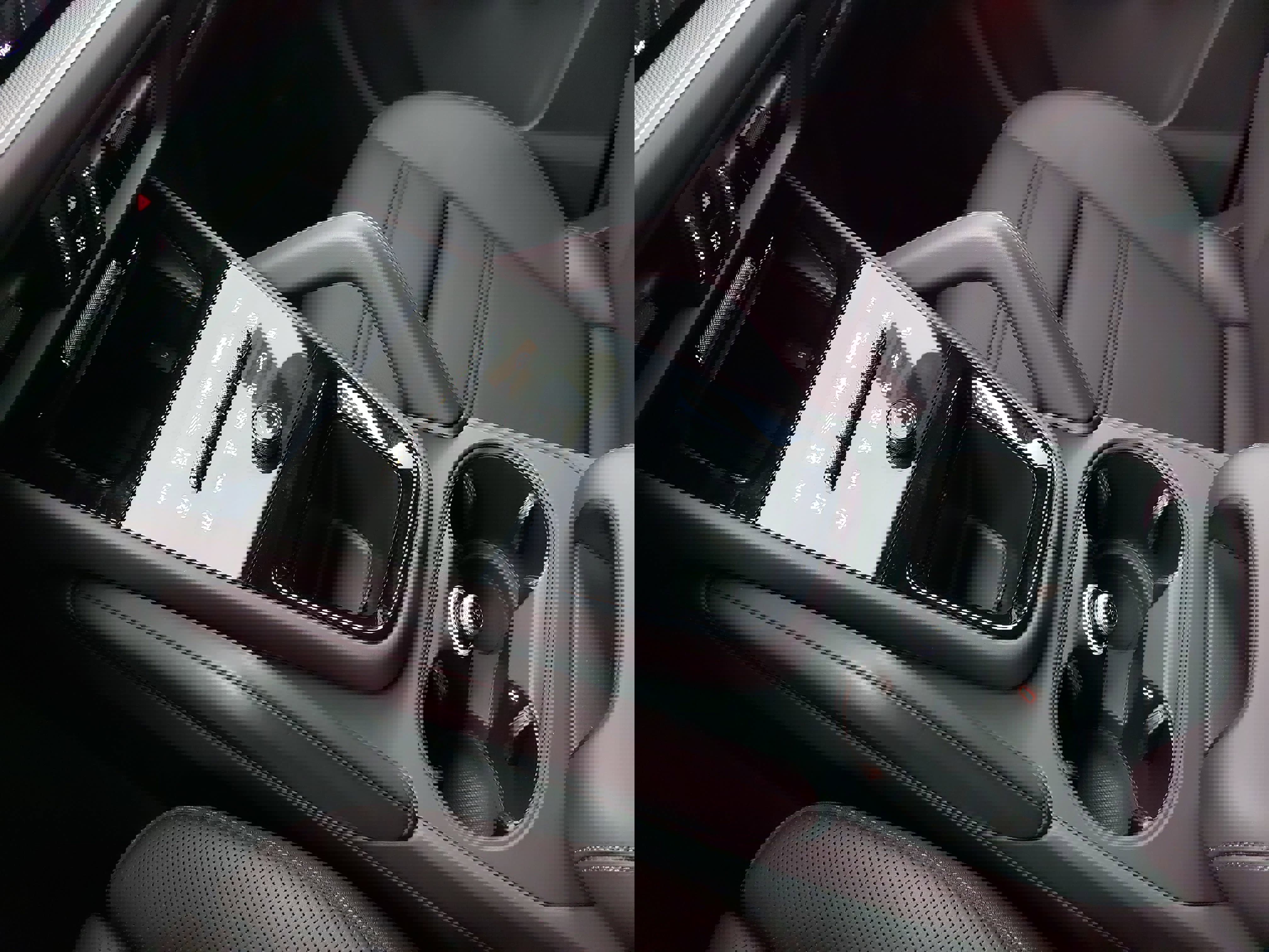 Certified 2025 Porsche Cayenne image 27