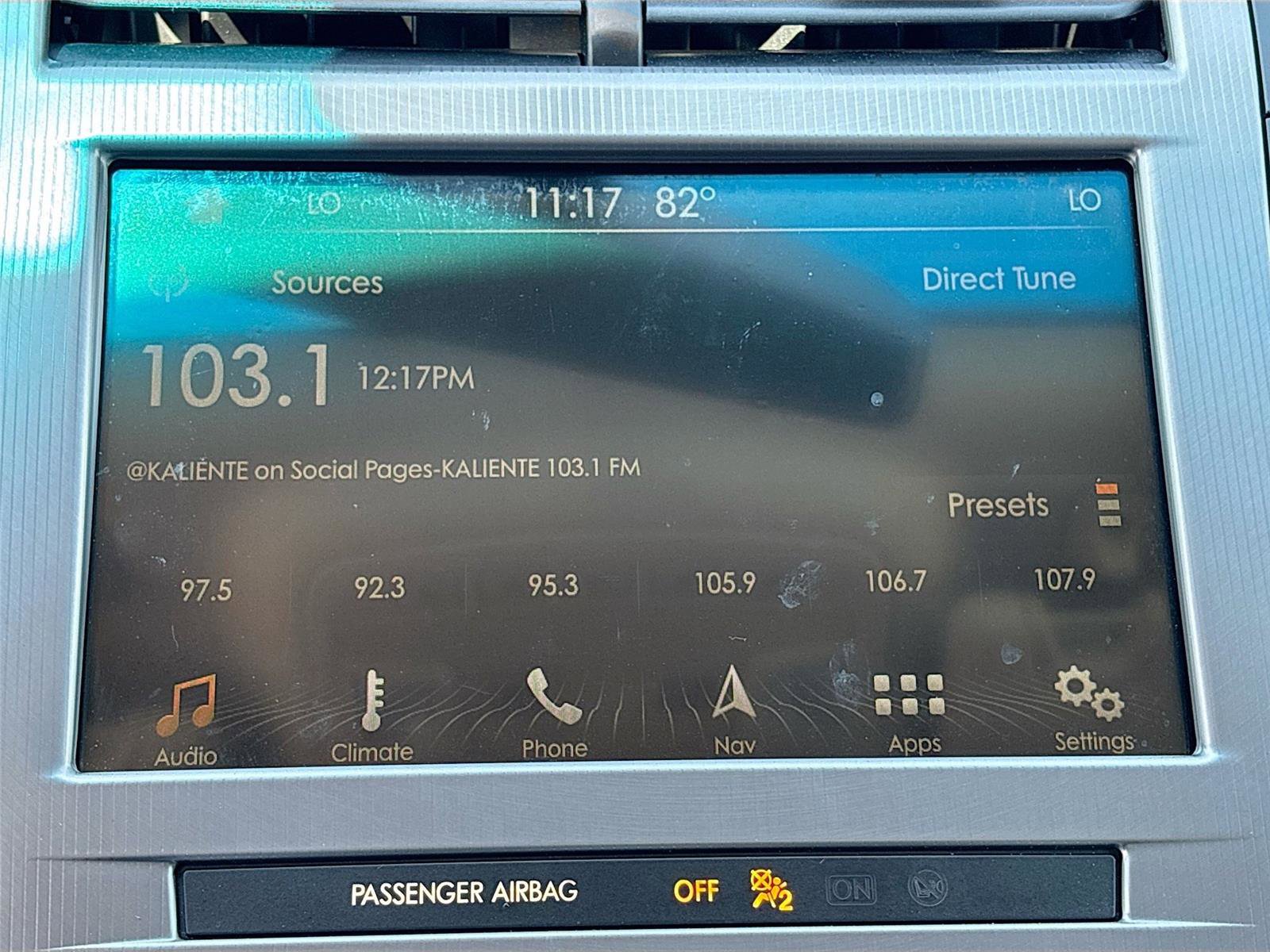 Used 2017 Lincoln MKZ Reserve image 15