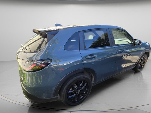 Used 2025 Honda HR-V Sport image 5