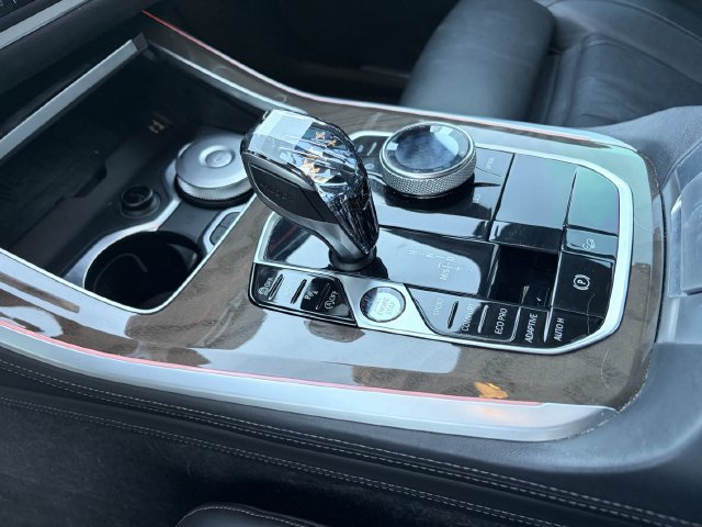 Used 2019 BMW X5 xDrive40i w/ M Sport Package AWD/4WD image 7