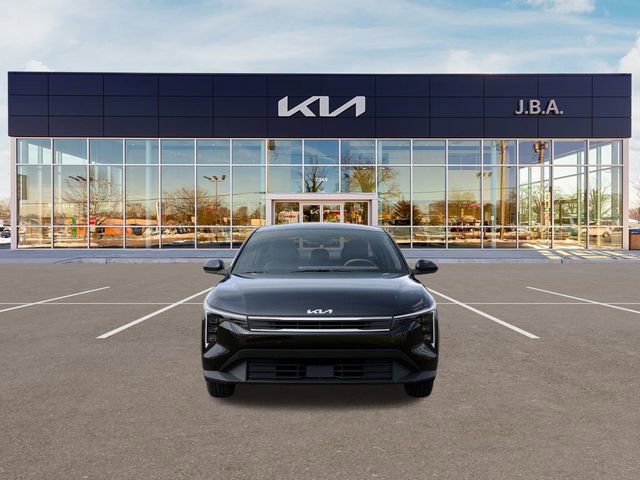 New 2025 Kia K4 LX image 2