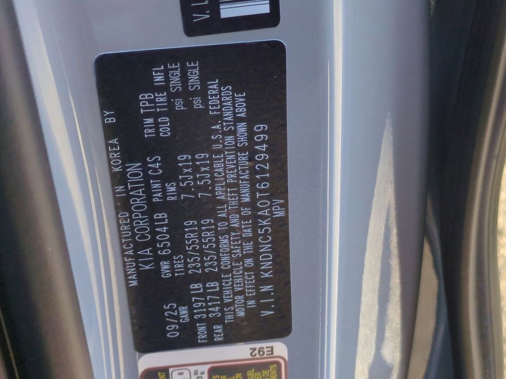 New 2026 Kia Carnival EX FWD image 32