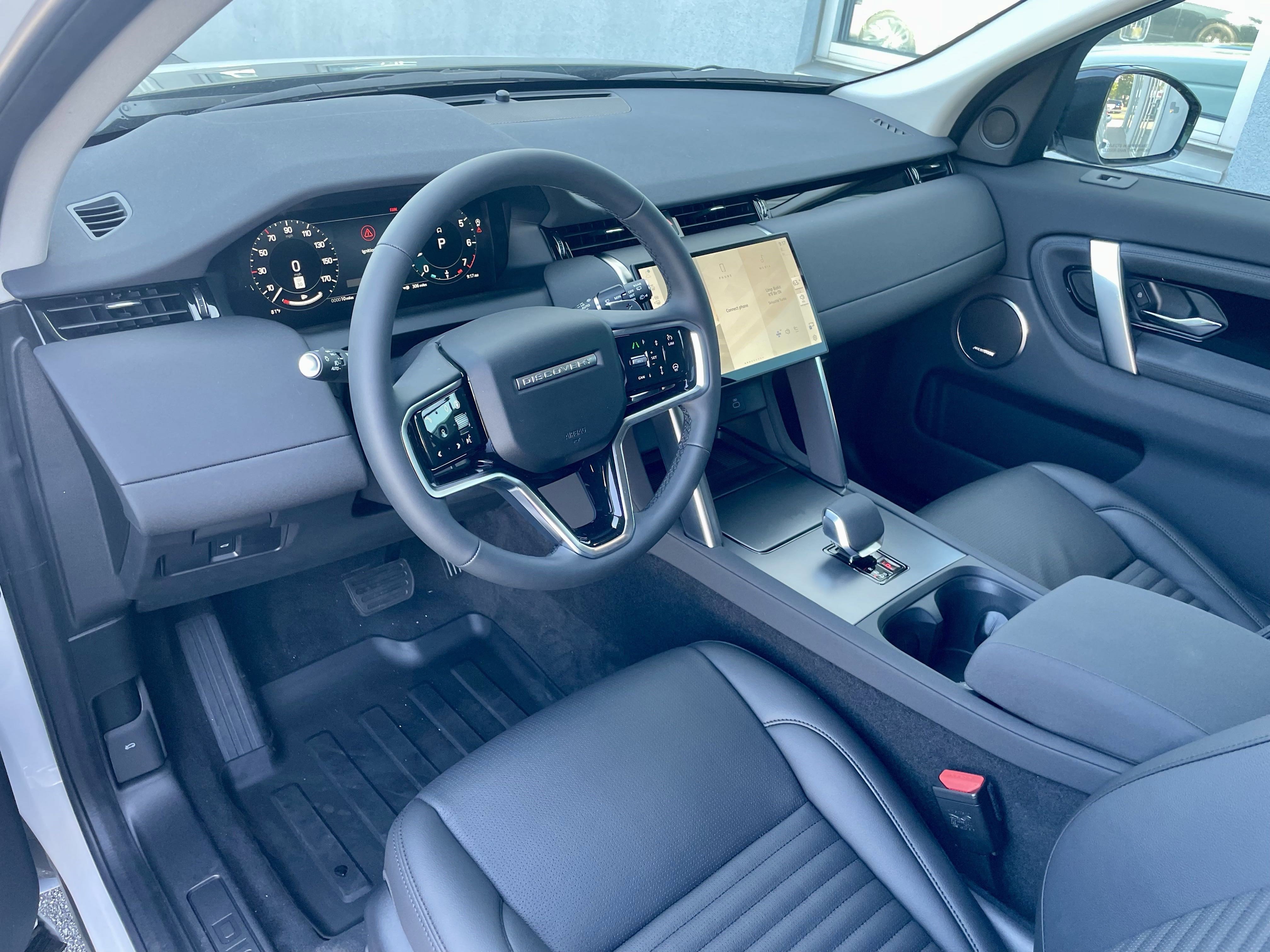 New 2025 Land Rover Discovery Sport S image 13