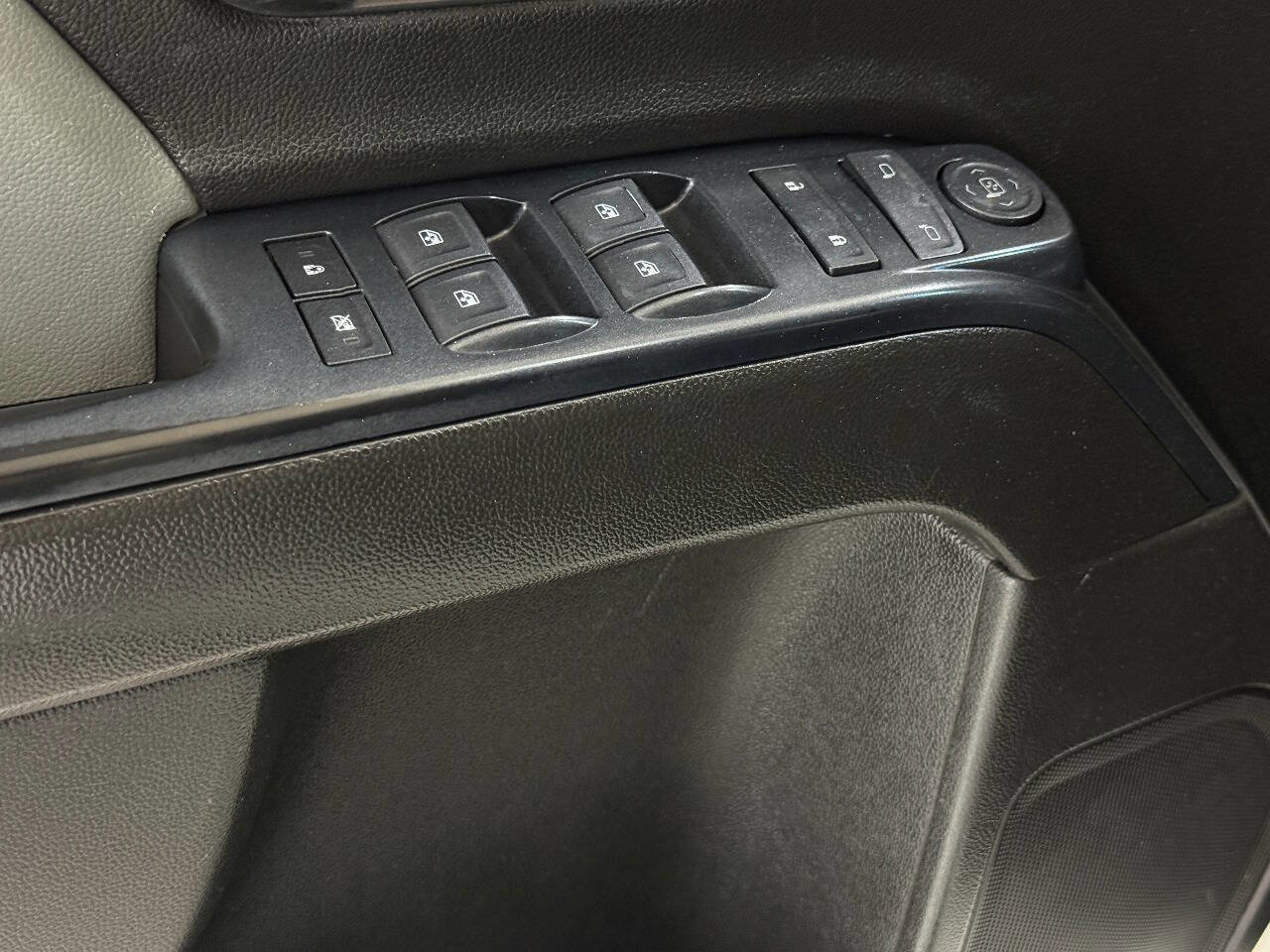 Used 2017 GMC Sierra 2500 4x4 Crew Cab w/ Sierra Convenience Package image 57