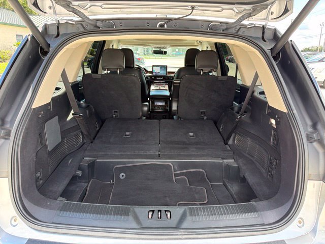 Used 2022 Lincoln Aviator Reserve w/ Equipment Group 201A AWD/4WD image 13