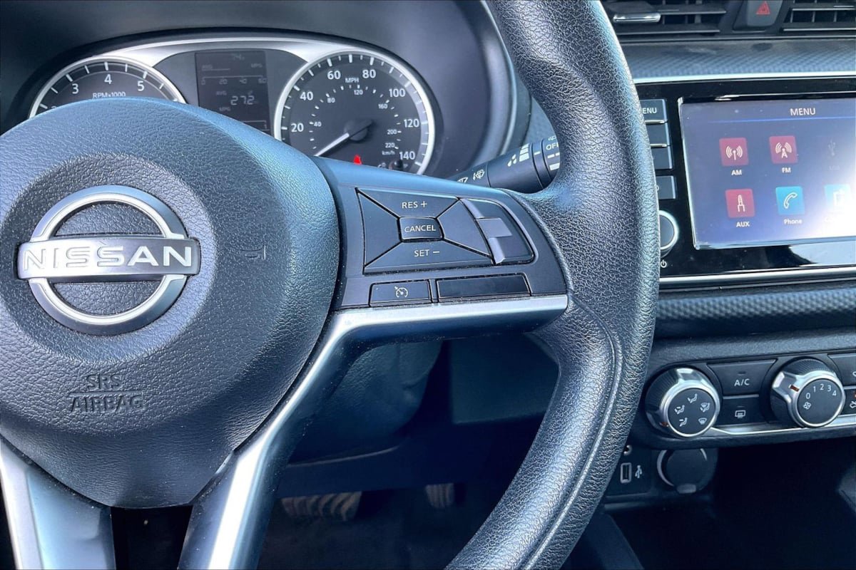 Used 2022 Nissan Kicks S FWD image 19