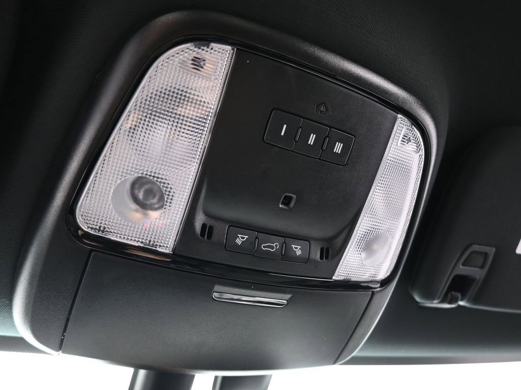 Used 2023 Dodge Durango R/T image 19