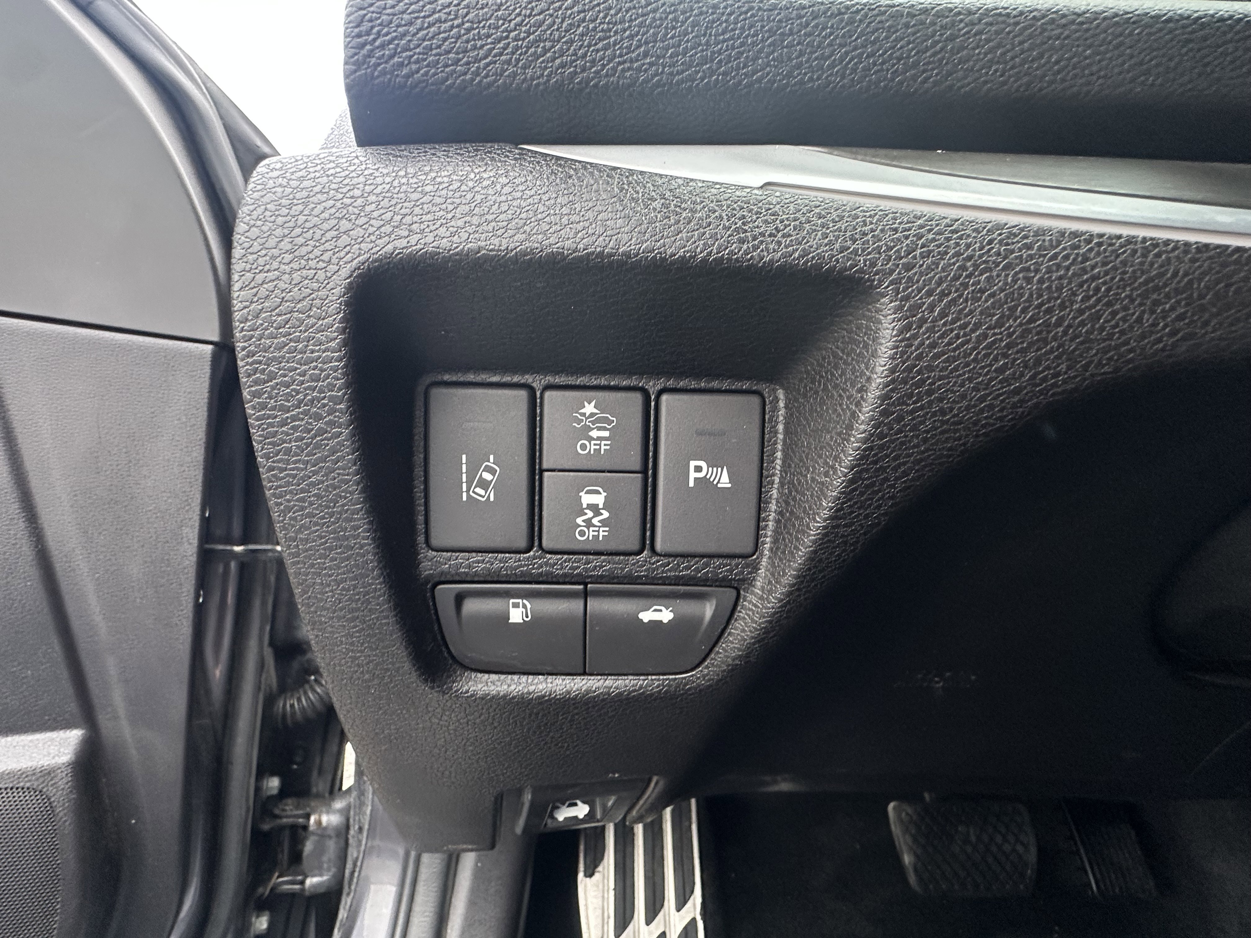 Used 2018 Acura TLX V6 w/ Technology & A-SPEC Pkg image 15