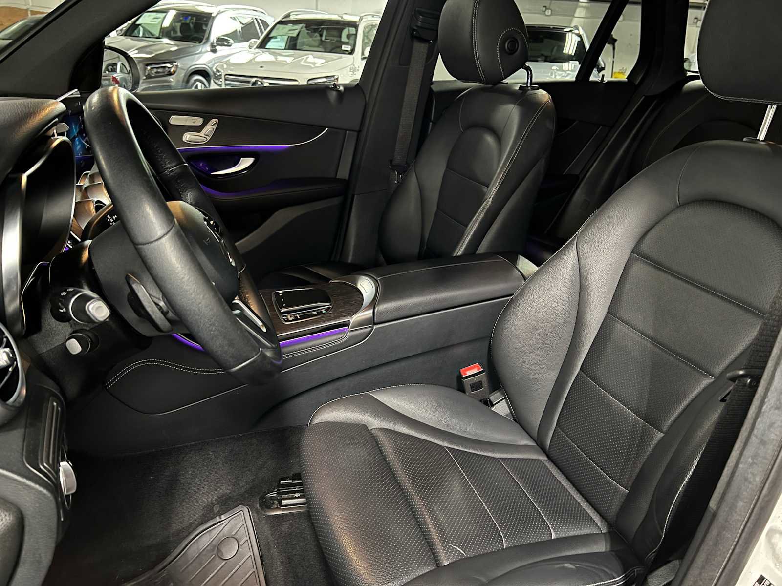 Used 2020 Mercedes-Benz GLC 300 4MATIC image 24