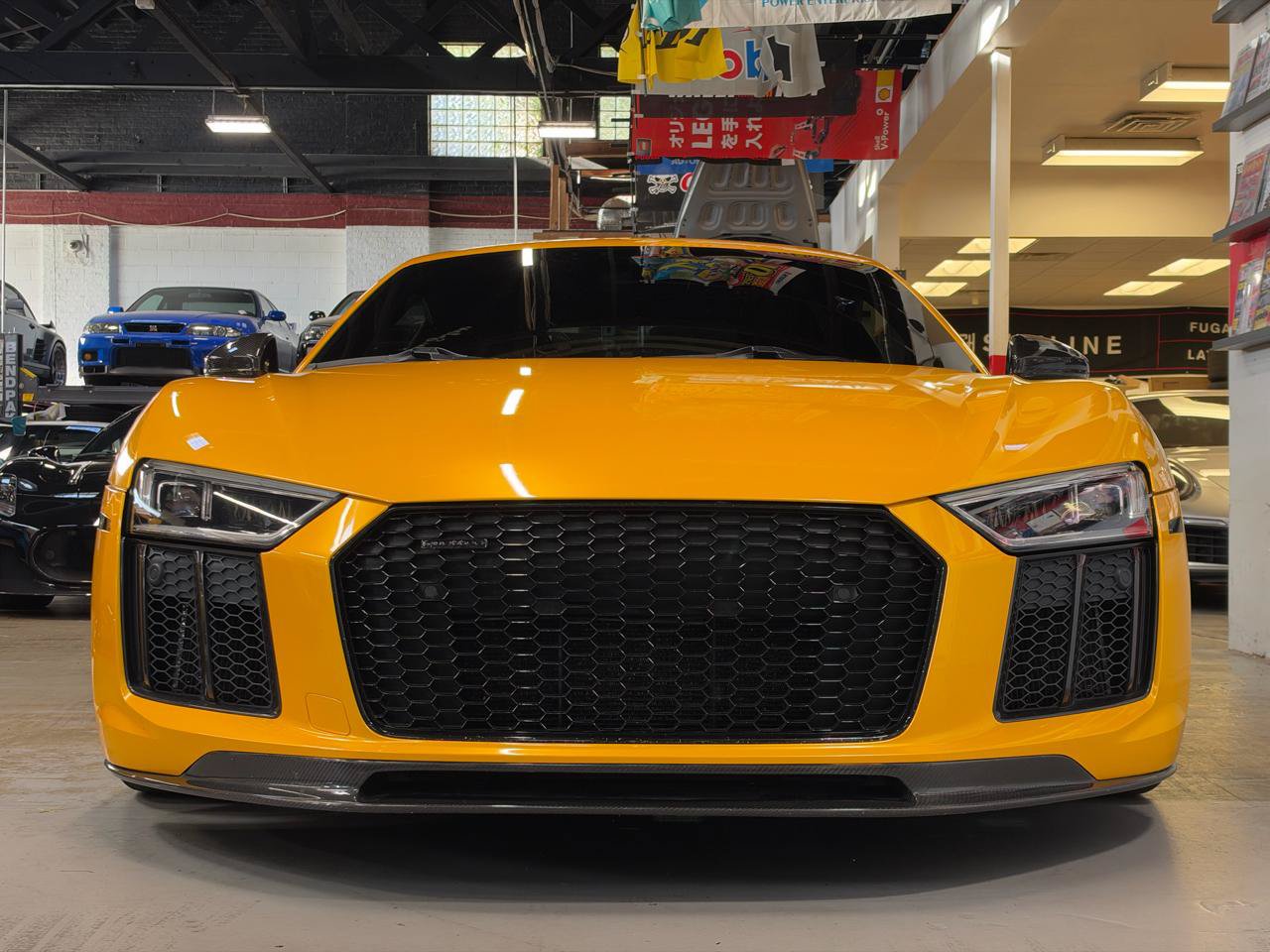Used 2017 Audi R8 V10 plus AWD/4WD image 2