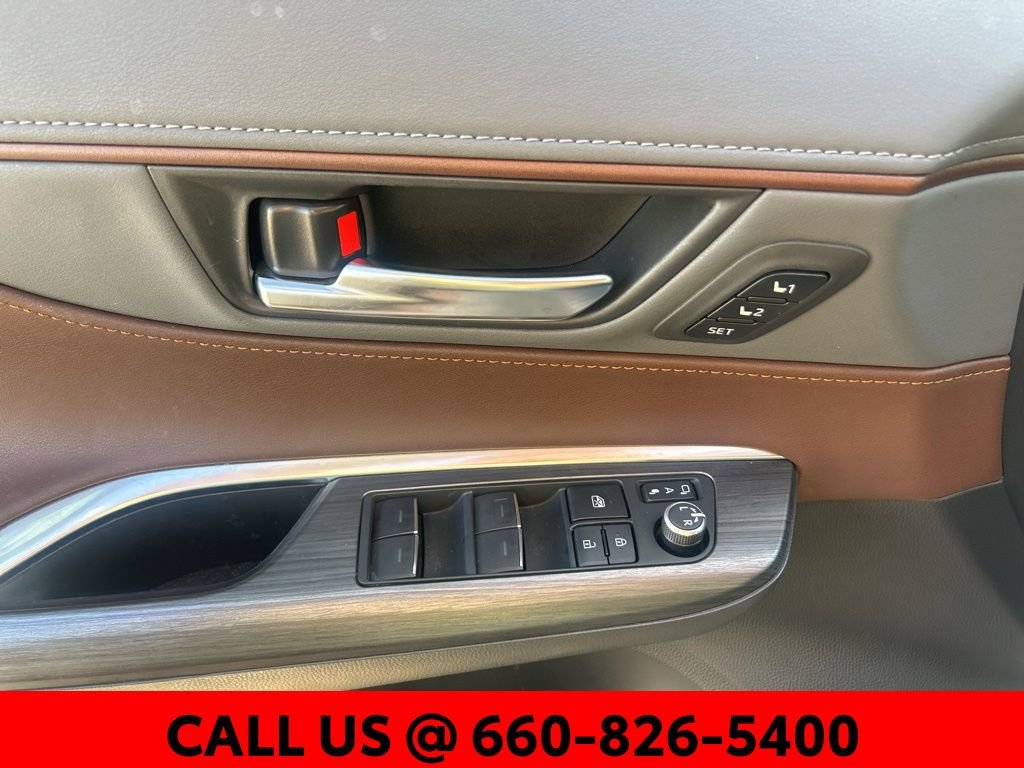 Used 2022 Toyota Venza Limited image 20