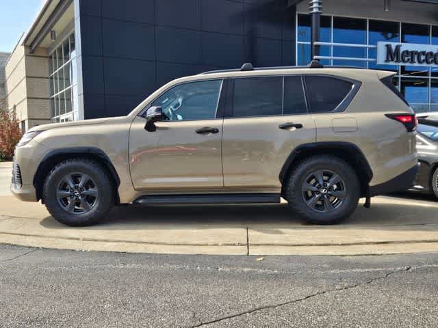 Used 2025 Lexus LX 700h Overtrail image 5