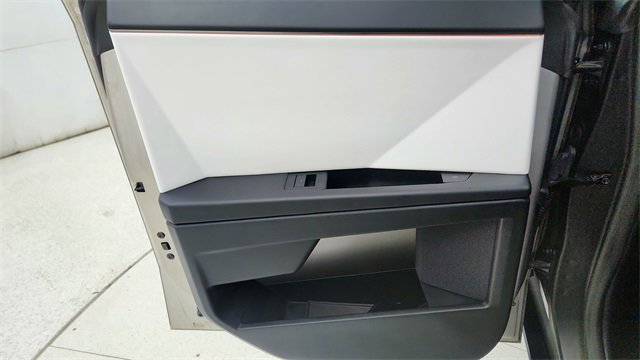 Used 2024 Tesla Cybertruck Cyberbeast image 30